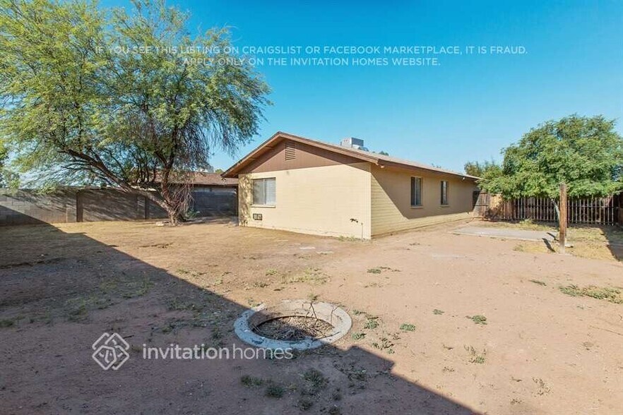 Building Photo - 215 N Kachina