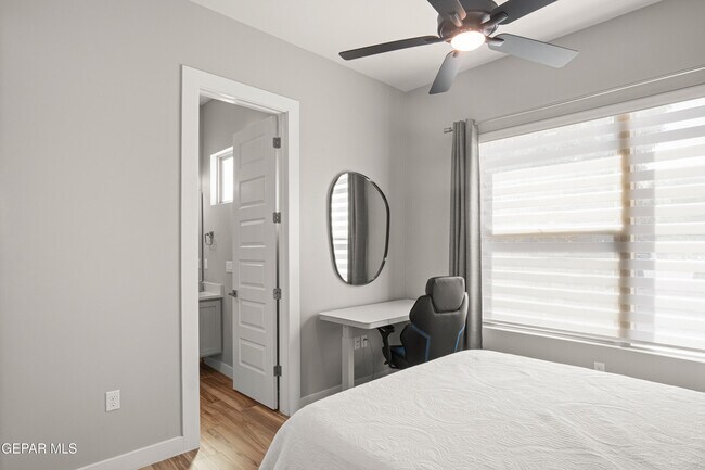 Building Photo - 745 Camino Norte Ct
