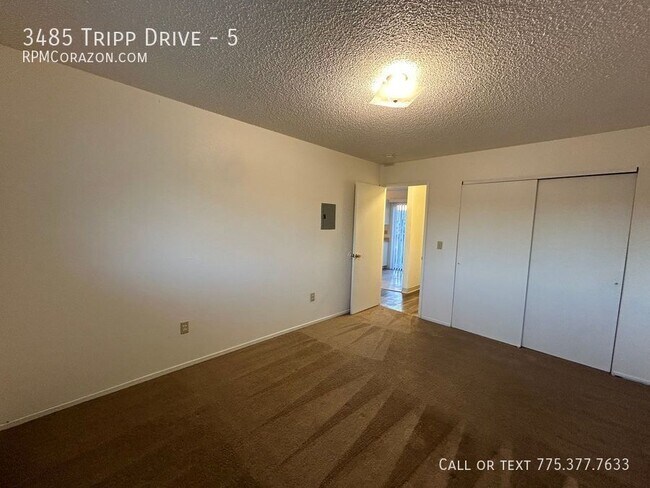 Building Photo - 3485 Tripp Dr