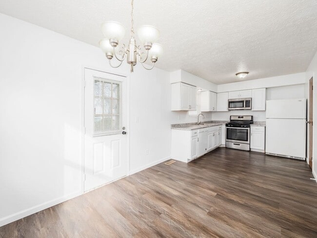 Building Photo - Duke Phillip