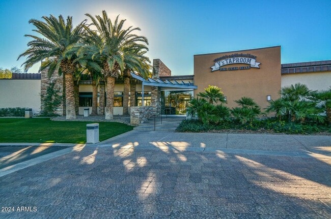 Building Photo - 12399 W Roberta Ln