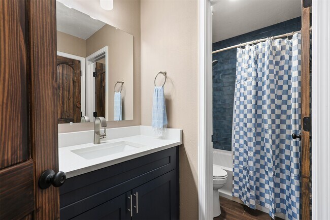 Building Photo - 1917 Endeavor Ct