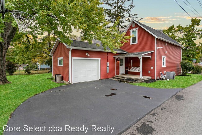 Building Photo - 3 br, 2 bath House - 349 S Chillicothe St