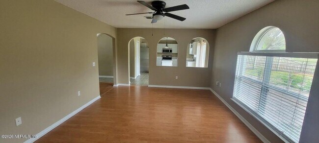 Building Photo - 2017 Millington Ln