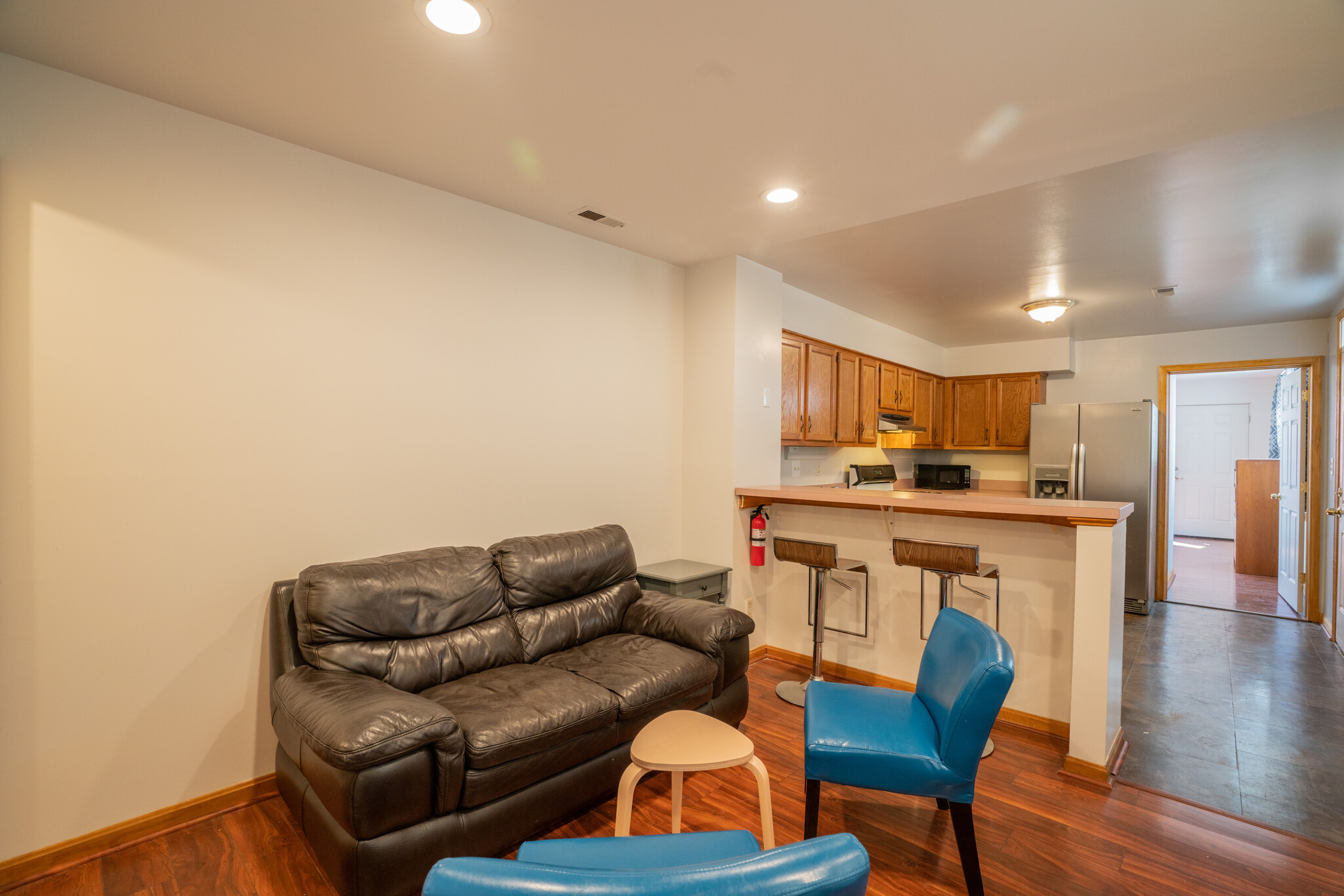 Living Room - 505 North Washington Street