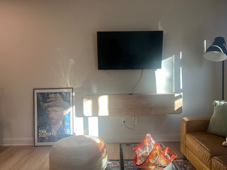 Building Photo - 4328 Woodwind St