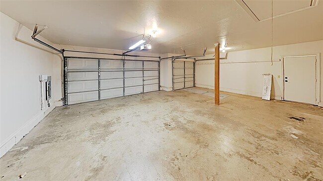 Building Photo - 2716 Ashe Brooke Pl