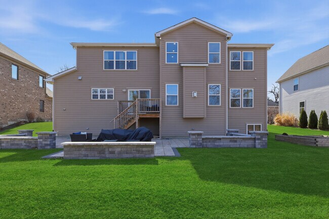 Building Photo - 4530 E Fairfax Ave