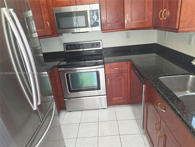 Building Photo - 14241 SW 151st Ave