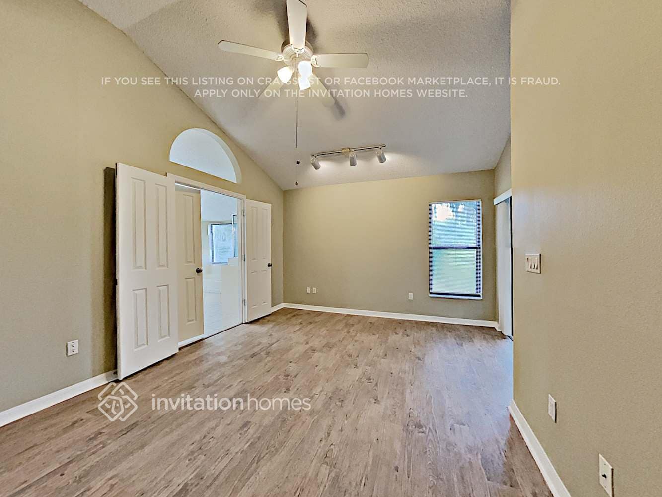 Building Photo - 6239 Greenwich Dr