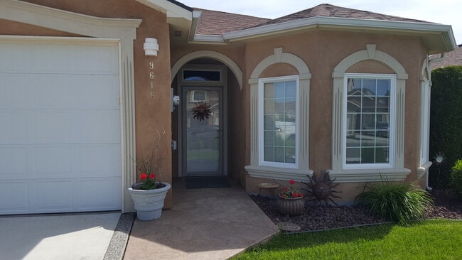 Building Photo - 9616 Vincenzo Dr