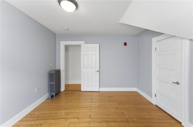 Building Photo - 132 S Angell St