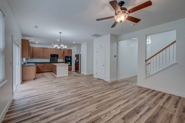 Building Photo - 208 Woodbrook Way