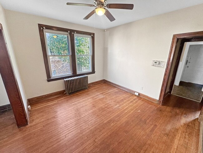 Building Photo - 2806 Hawthorne Ave