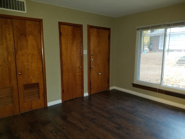 Building Photo - 4101 Potomac St