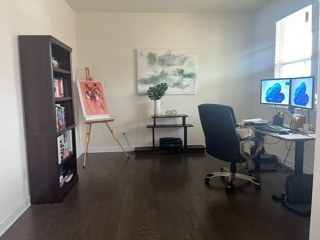 Study / Flex Room - 5347 Baker Ln