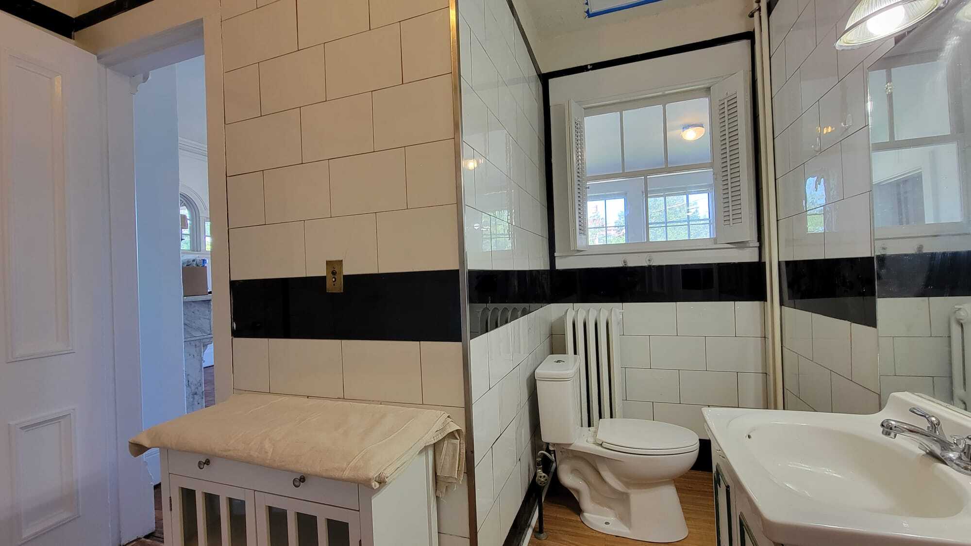 Building Photo - 5 Bluff Ave