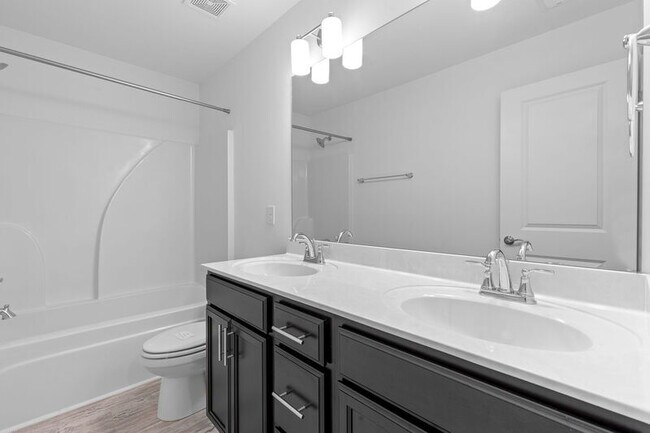 Building Photo - 429 Guethlein Dr