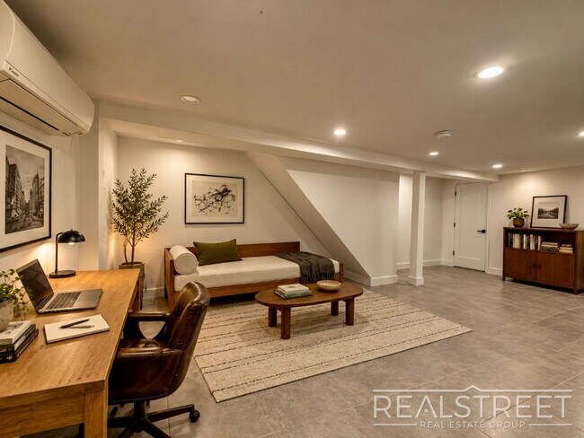 Building Photo - Spacious 3-Bedroom Duplex with Private Outdoor Space in Ocean Hill