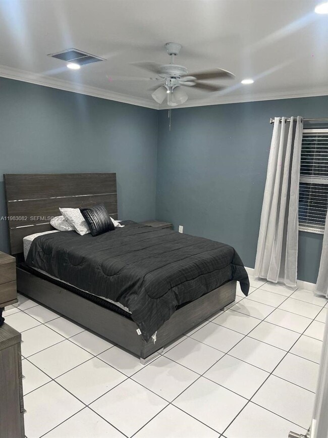 Building Photo - 1430 Polk St