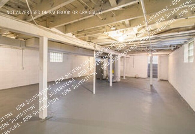 Building Photo - 30 N Sanford St