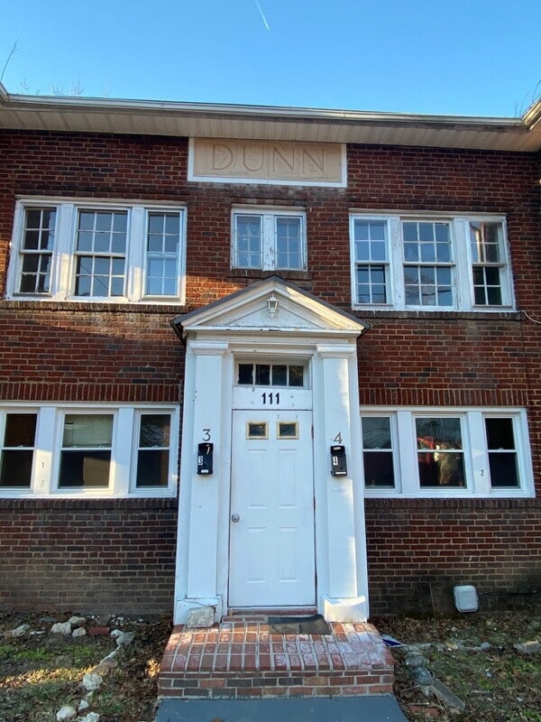 Building Photo - 111 Ramsey St