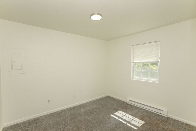 Building Photo - 8104 Turner Rd