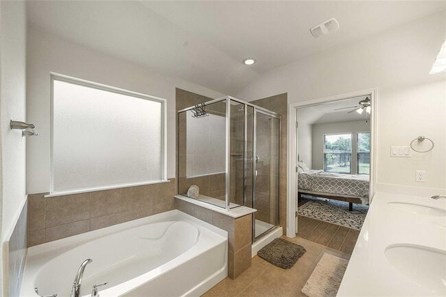 Building Photo - 3446 De Torres Cir