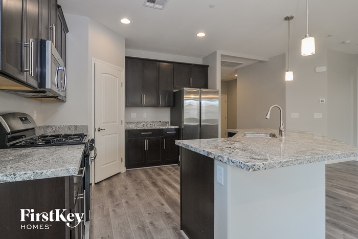Building Photo - 305 Cadence Vista Dr