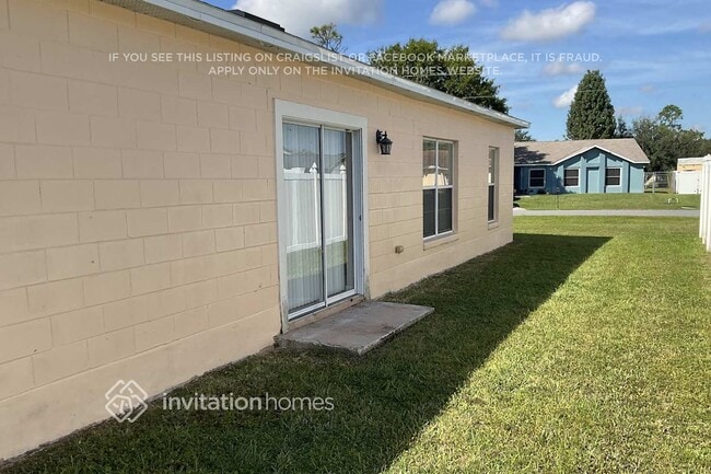 Building Photo - 627 Koala Ct