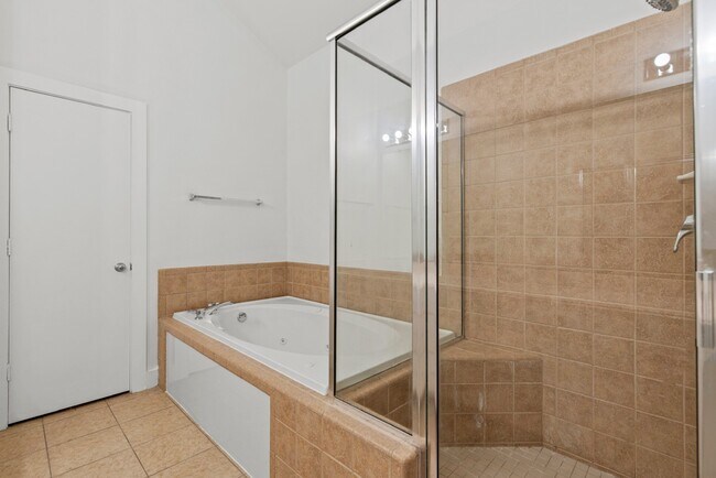 Building Photo - 3501 Link Valley Dr.