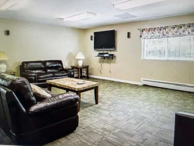 Building Photo - 25 Farrwood Ave