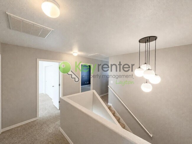 Building Photo - 374 Wellington Dr