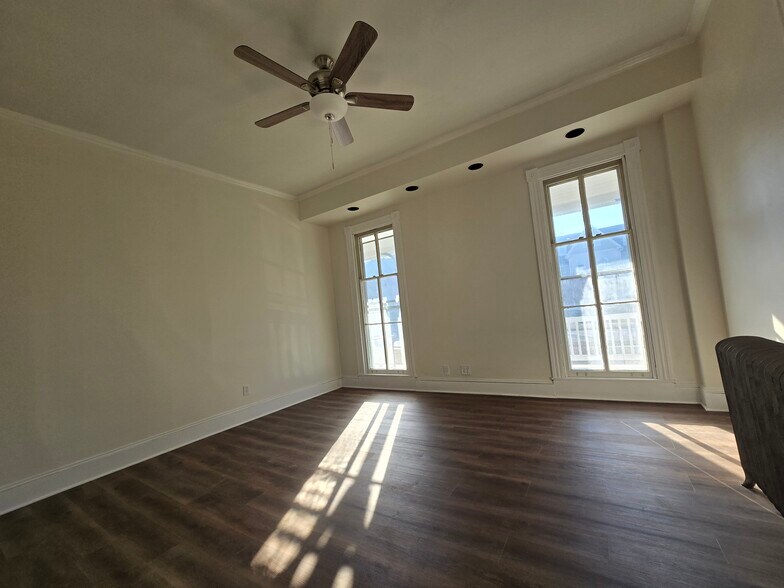 Building Photo - 100 Melvin Ave