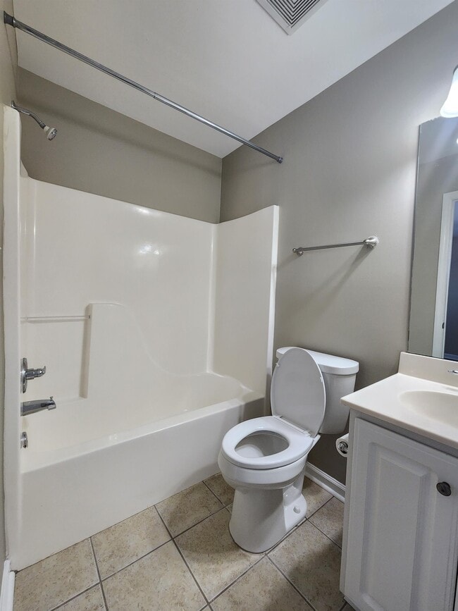 Building Photo - 110 Artisan Pl