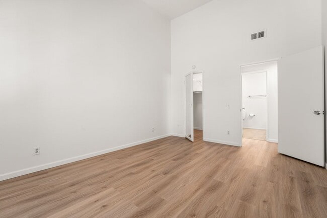 Building Photo - 16510 Stonehaven Ct