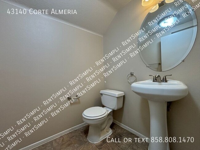 Building Photo - 3 BD 2.5 BA Located in Paloma del Sol