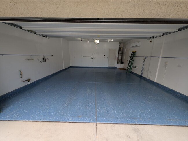 Building Photo - 3719 Gilmore Creek St