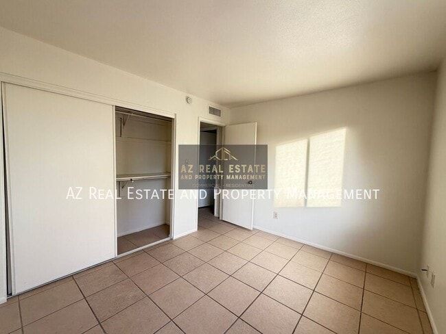 Building Photo - 4403 W Keating Cir