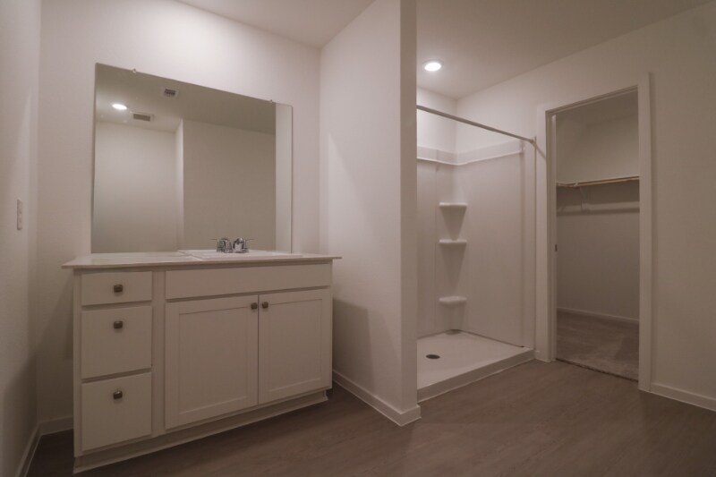 Building Photo - 2511 Night Emerald Dr