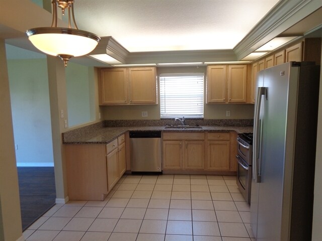 Building Photo - 27501 Sky Lake Cir