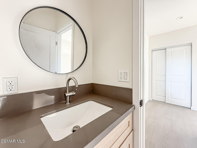 Building Photo - 2619 Veteran Ave