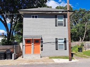 Building Photo - 1272 S Clay St