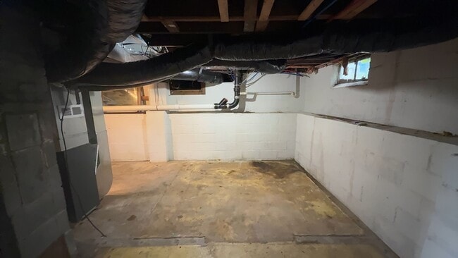 Building Photo - 2723 Eldora Dr