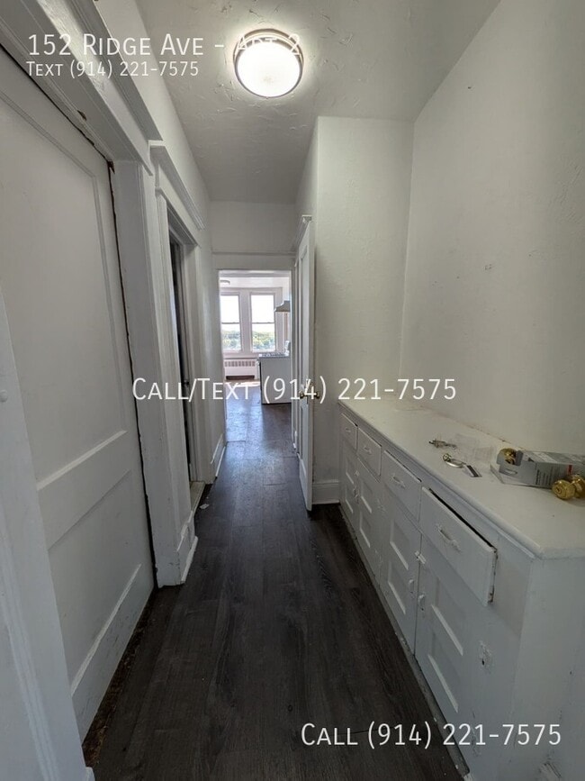 Building Photo - 152 Ridge Ave