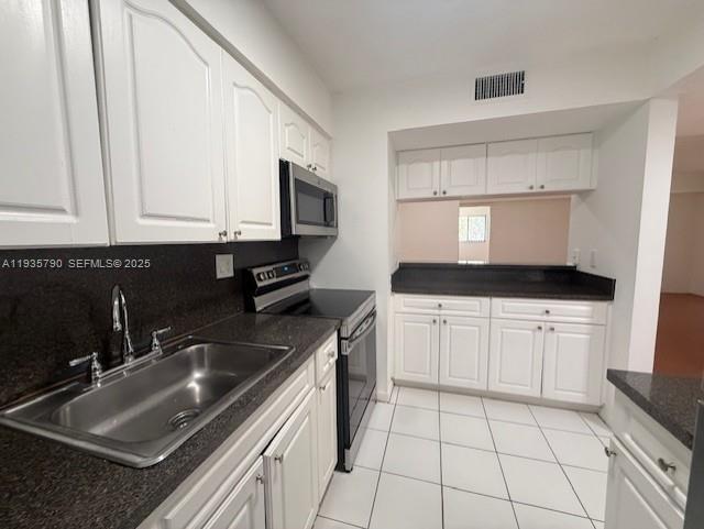 Building Photo - 19800 SW 103rd Ct