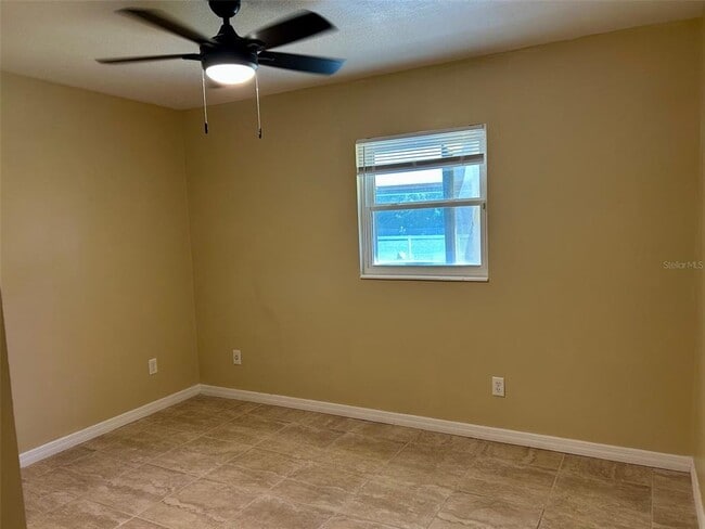 Building Photo - 1567 Brooks Ln