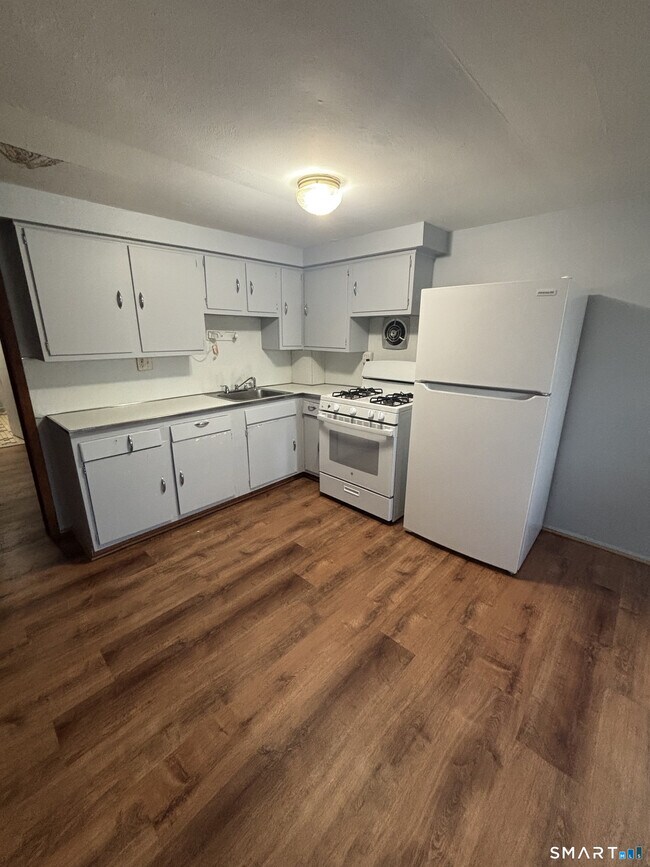 Building Photo - 760 Washington Ave