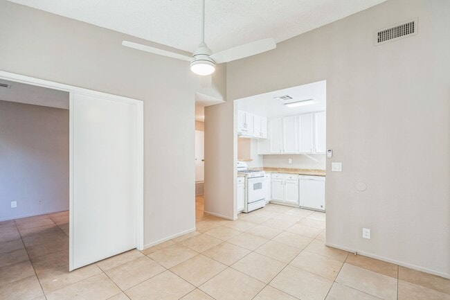 Building Photo - 31635 Avenida Maravilla