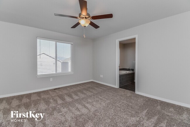 Building Photo - 6470 Chaplin Dr